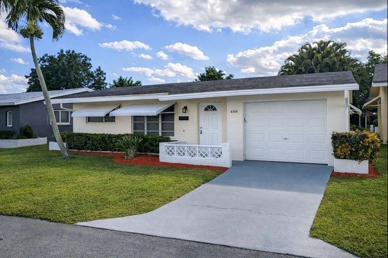 4906 NW 53rd Court Tamarac FL 33319