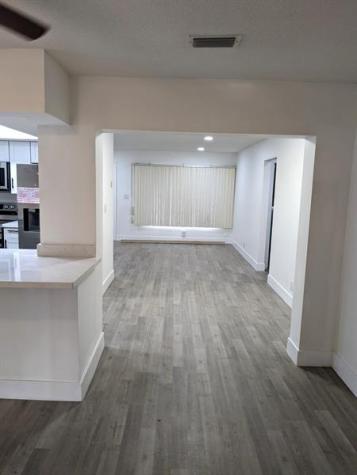 4906 NW 53rd Court Tamarac FL 33319