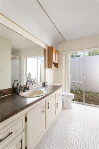 846 Ramblewood Drive Coral Springs FL 33071