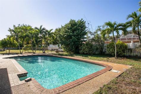 846 Ramblewood Drive Coral Springs FL 33071