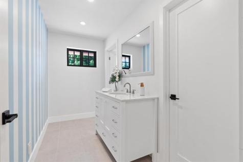 4456 Hickory Drive Palm Beach Gardens FL 33418