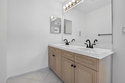 1071 SW 171st Terrace Pembroke Pines FL 33027