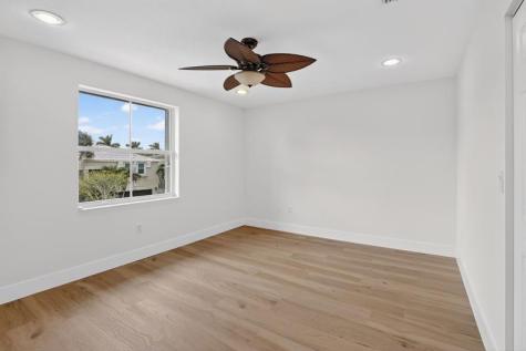 1071 SW 171st Terrace Pembroke Pines FL 33027