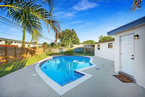 3613 SW 1st Street Fort Lauderdale FL 33312