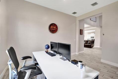 5975 Kingfisher Boulevard Westlake FL 33470