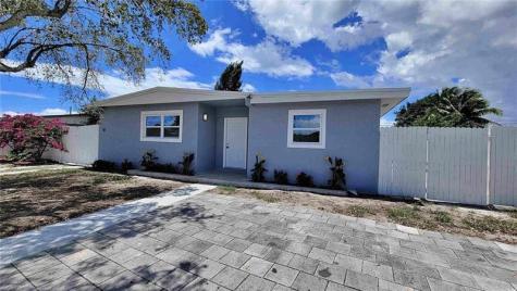 266 NE 42nd Street Deerfield Beach FL 33064