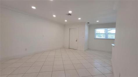 266 NE 42nd Street Deerfield Beach FL 33064