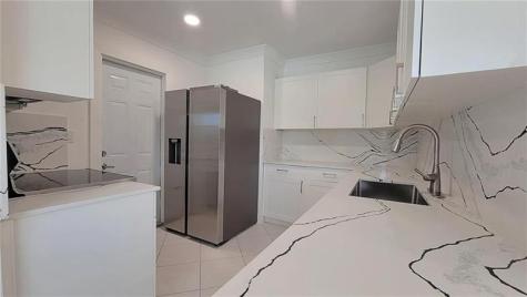 266 NE 42nd Street Deerfield Beach FL 33064