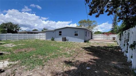 266 NE 42nd Street Deerfield Beach FL 33064