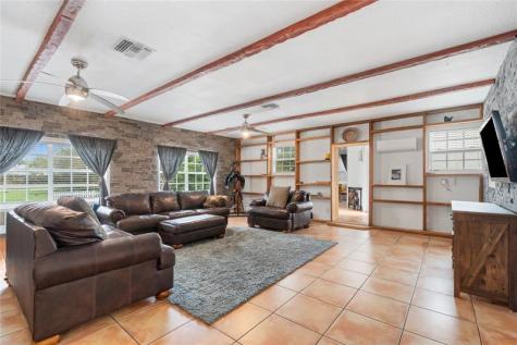 5750 James B. Pirtle Avenue Southwest Ranches FL 33330