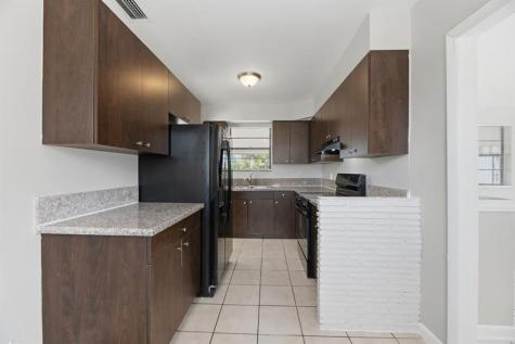 2830 Johnson Street Hollywood FL 33020