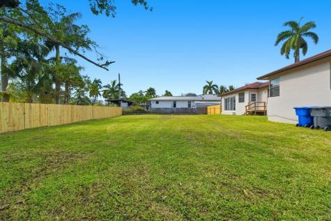 2830 Johnson Street Hollywood FL 33020
