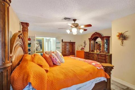 9924 NW 3rd Place Coral Springs FL 33071