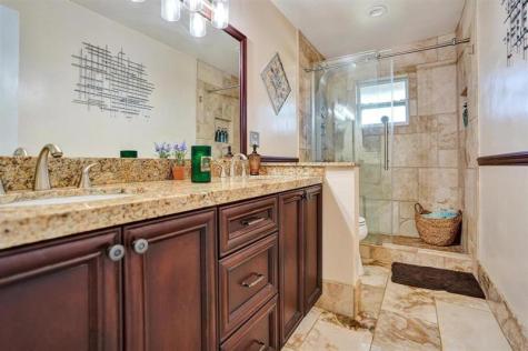9924 NW 3rd Place Coral Springs FL 33071