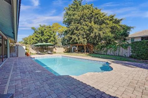 9924 NW 3rd Place Coral Springs FL 33071