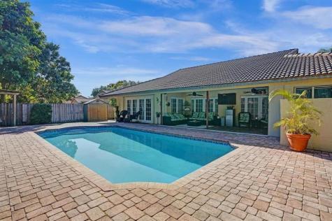 9924 NW 3rd Place Coral Springs FL 33071