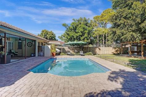9924 NW 3rd Place Coral Springs FL 33071