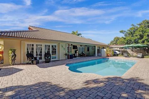 9924 NW 3rd Place Coral Springs FL 33071