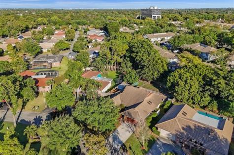9924 NW 3rd Place Coral Springs FL 33071