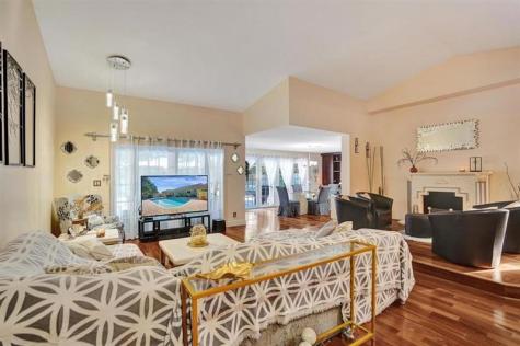 9924 NW 3rd Place Coral Springs FL 33071