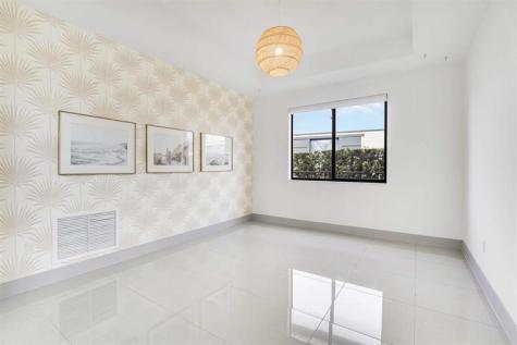 10595 S Lago Vista Circle Parkland FL 33076