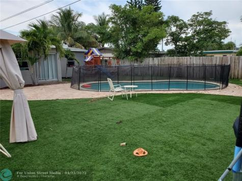811 S Broadway Lantana FL 33462