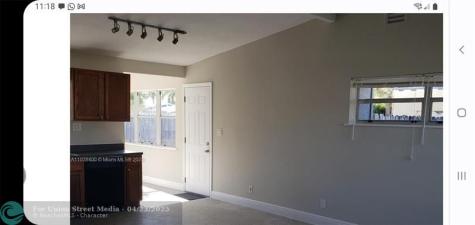 811 S Broadway Lantana FL 33462