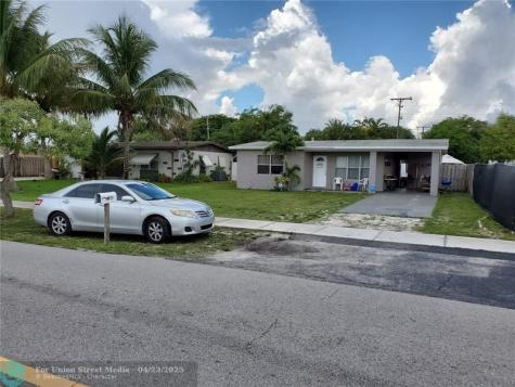 811 S Broadway Lantana FL 33462