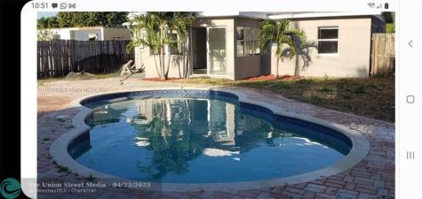 811 S Broadway Lantana FL 33462