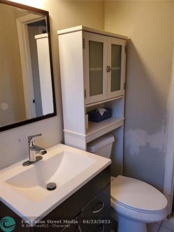 811 S Broadway Lantana FL 33462