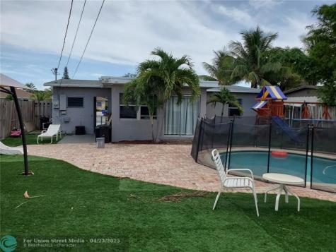 811 S Broadway Lantana FL 33462