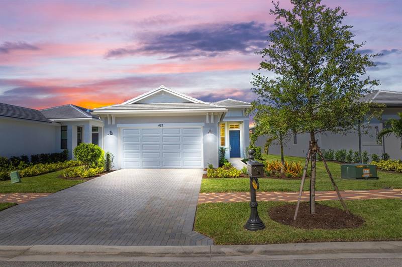 423 SE Via Sangro Port St Lucie FL 34952
