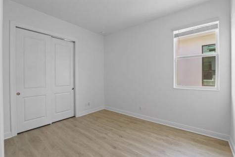 423 SE Via Sangro Port St Lucie FL 34952