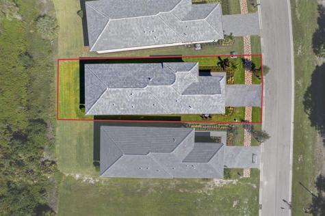 423 SE Via Sangro Port St Lucie FL 34952