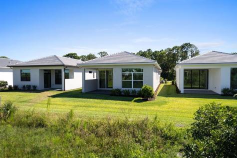 423 SE Via Sangro Port St Lucie FL 34952