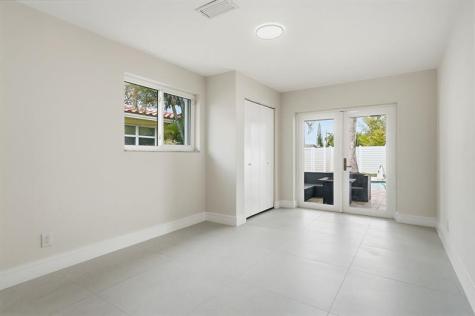 5507 W Park Road Hollywood FL 33021