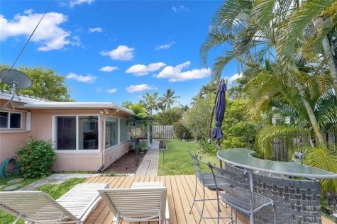 2725 SE 5th Court Pompano Beach FL 33062