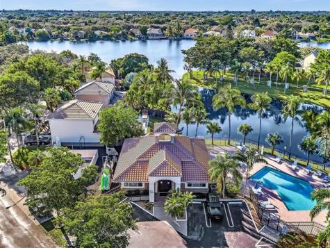 11240 Reveille Road Cooper City FL 33026