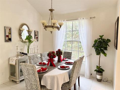 657 SW Munjack Cove Saint Lucie West FL 34986