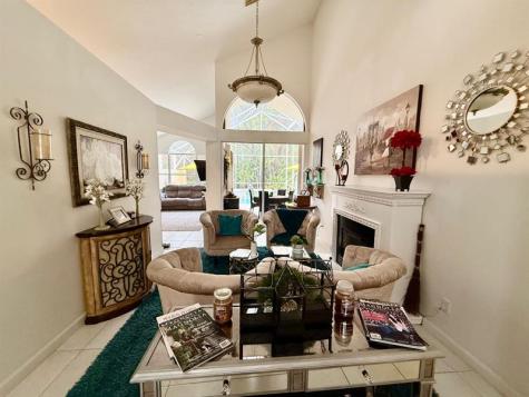 657 SW Munjack Cove Saint Lucie West FL 34986