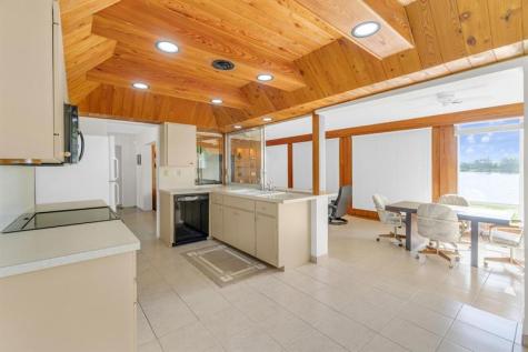 1774 NW 39th Place Oakland Park FL 33309