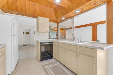1774 NW 39th Place Oakland Park FL 33309