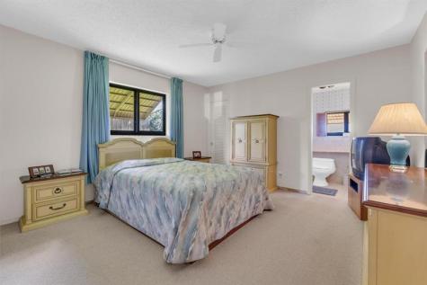 1774 NW 39th Place Oakland Park FL 33309