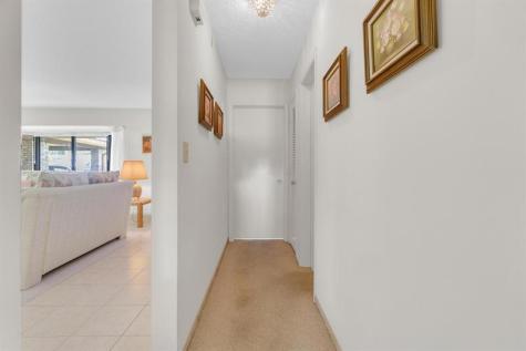 1774 NW 39th Place Oakland Park FL 33309