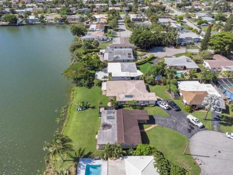1774 NW 39th Place Oakland Park FL 33309