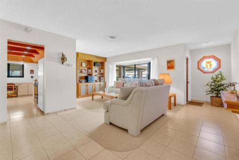 1774 NW 39th Place Oakland Park FL 33309