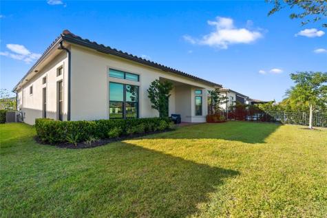 7944 Ironwood Way Parkland FL 33067