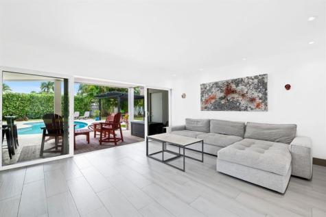2711 Mayan Drive Fort Lauderdale FL 33316