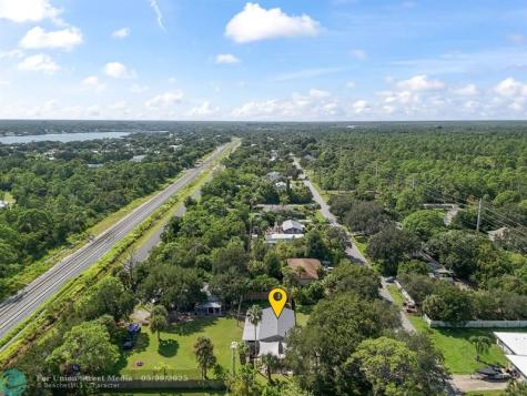 9633 Honeysuckle Other City - In The State Of Florida FL 32976