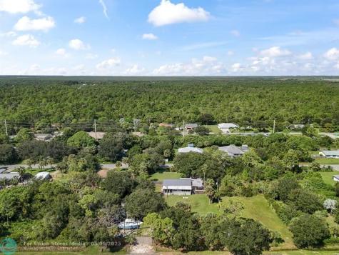 9633 Honeysuckle Other City - In The State Of Florida FL 32976